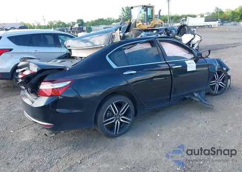 2017 Honda Accord Sport z USA, uszkodzony, nr VIN 1HGCR2F58HA205509